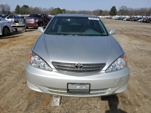 2004 Toyota Camry LE