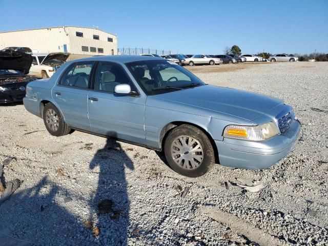 2003 Ford Crown Victoria LX