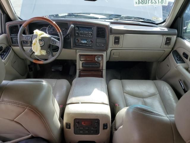 2004 Cadillac Escalade Luxury