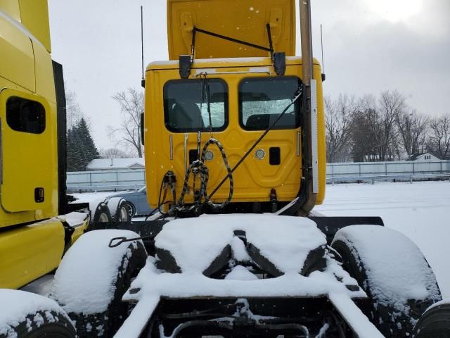 2016 Freightliner Cascadia 125