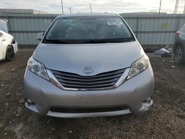 2011 Toyota Sienna XLE