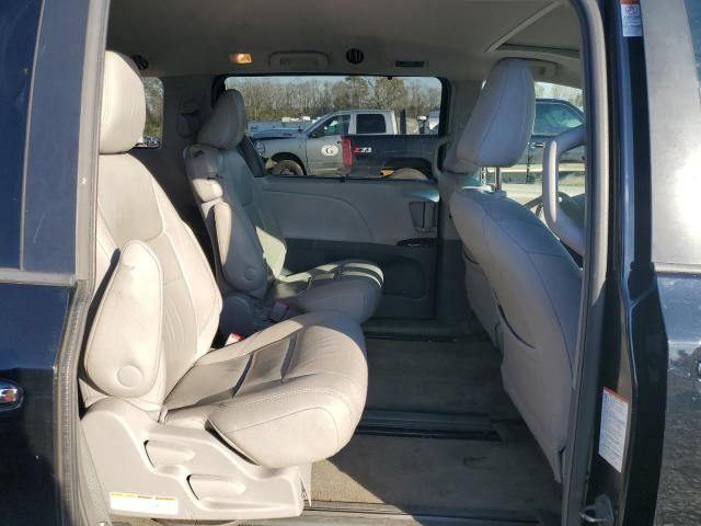 2015 Toyota Sienna XLE