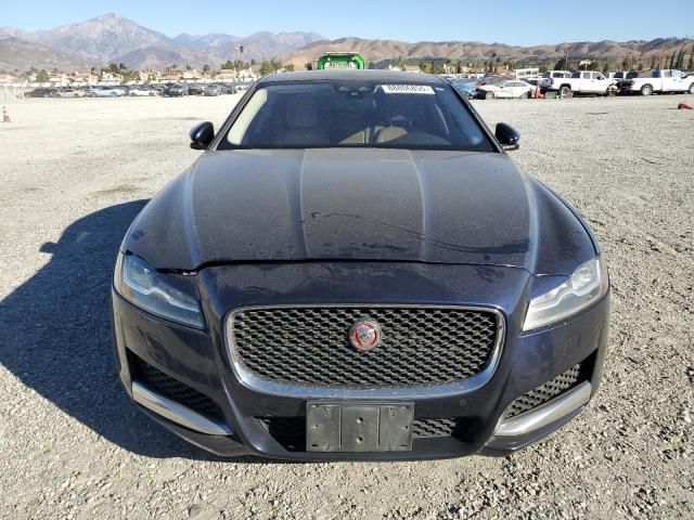 2017 Jaguar XF Prestige