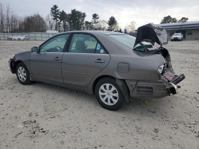 2004 Toyota Camry LE