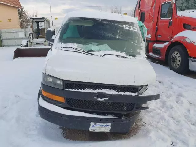 2023 Chevrolet Express G2500