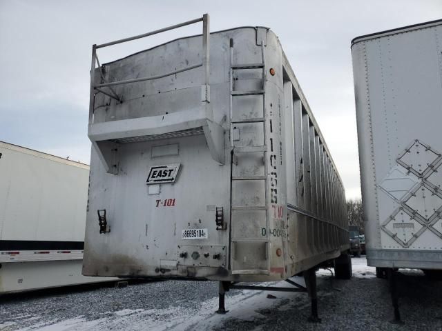 2004 East Manufacturing Trailer