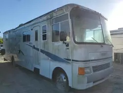 Salvage trucks for sale at Arcadia, FL auction: 2002 Holiday Rambler 2002 Workhorse Custom Chassis Motorhome Chassis W2