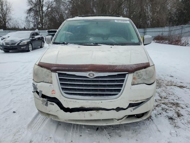 2009 Chrysler Town & Country Touring