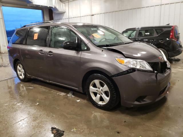 2011 Toyota Sienna LE