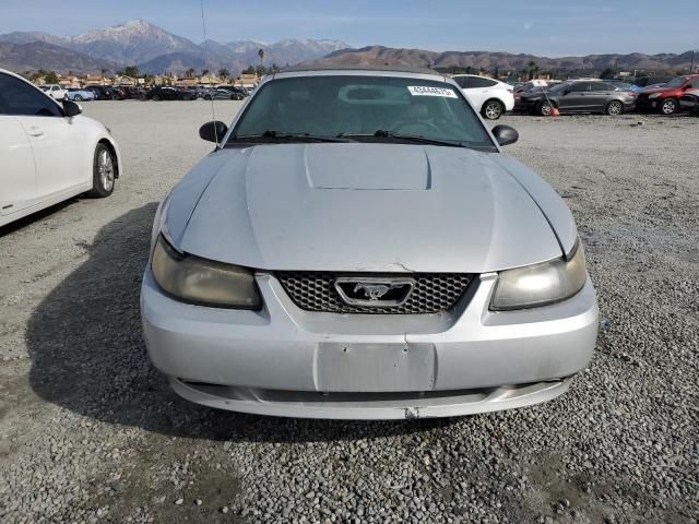 2004 Ford Mustang