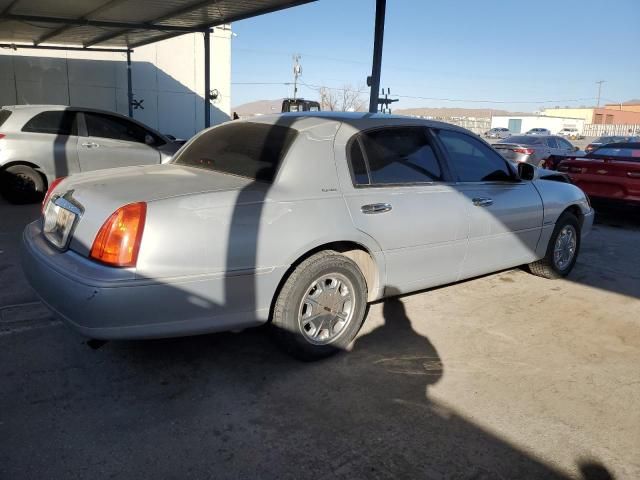 1998 Lincoln Town Car Signature