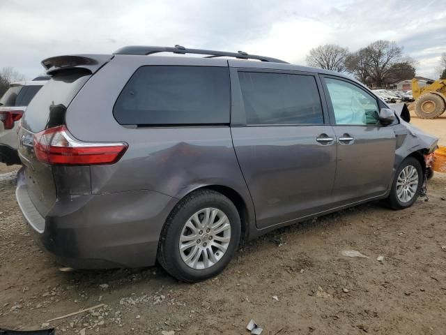 2015 Toyota Sienna XLE