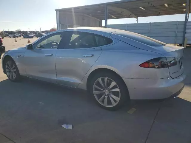 2015 Tesla Model S 85