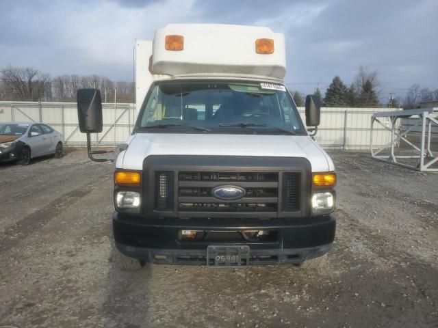 2011 Ford Econoline E350 Super Duty Van