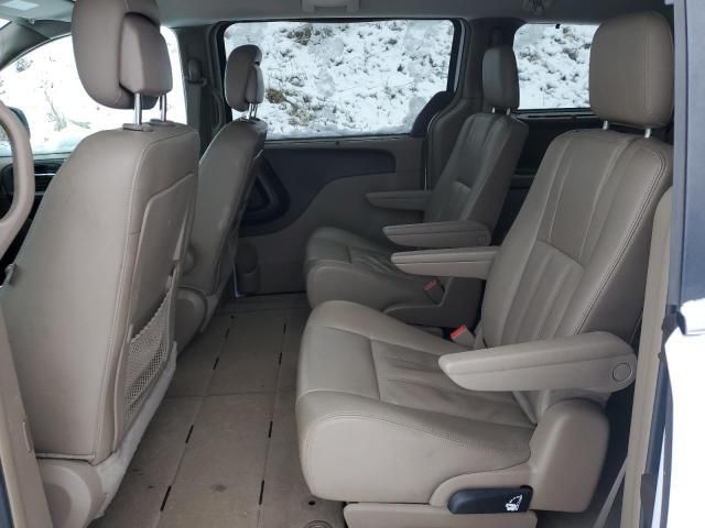 2015 Chrysler Town & Country Touring