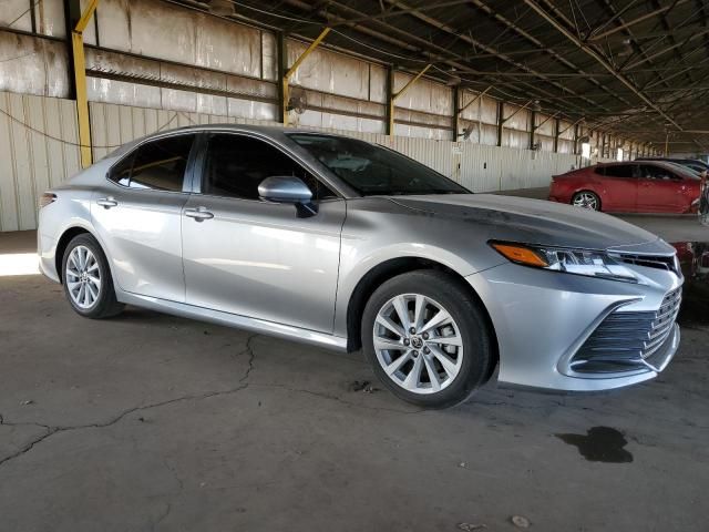 2022 Toyota Camry LE