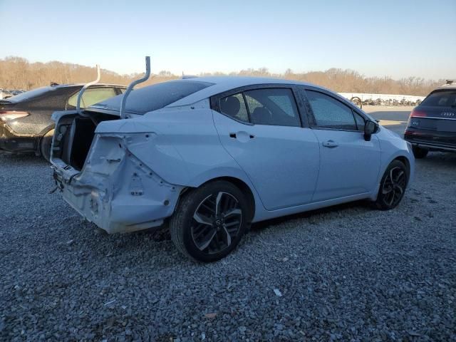 2023 Nissan Versa SR