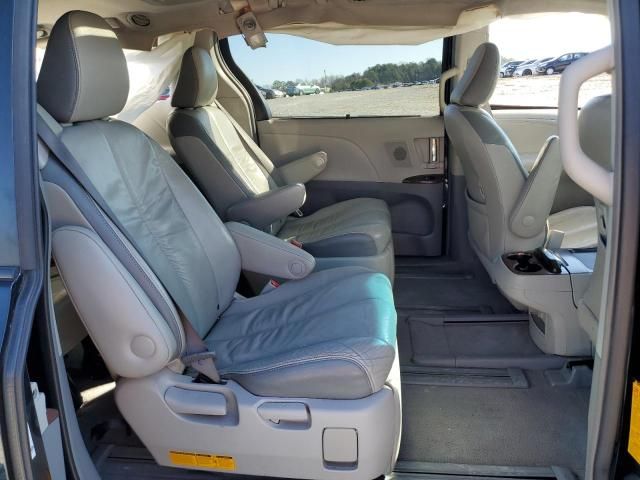 2011 Toyota Sienna XLE