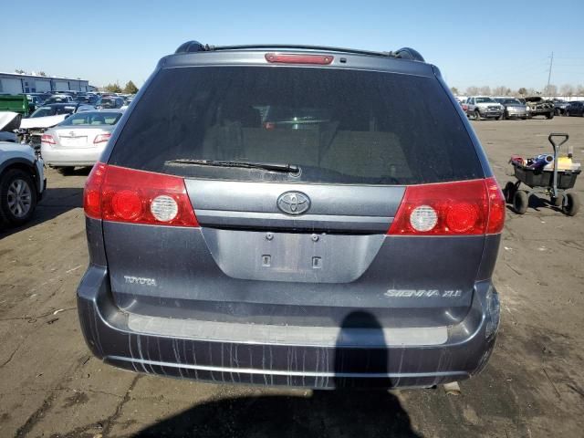 2006 Toyota Sienna XLE