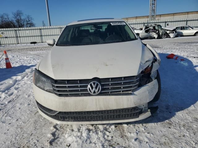 2013 Volkswagen Passat SE