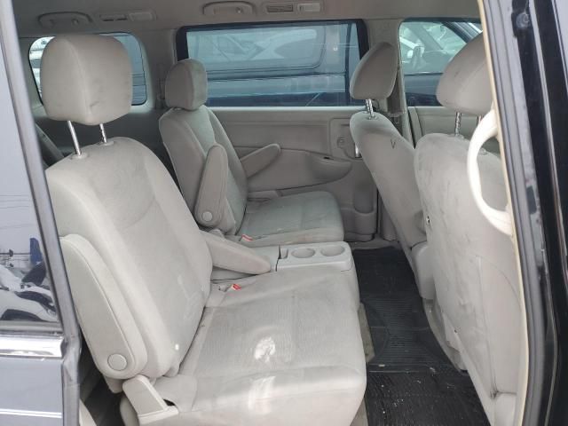 2014 Nissan Quest S