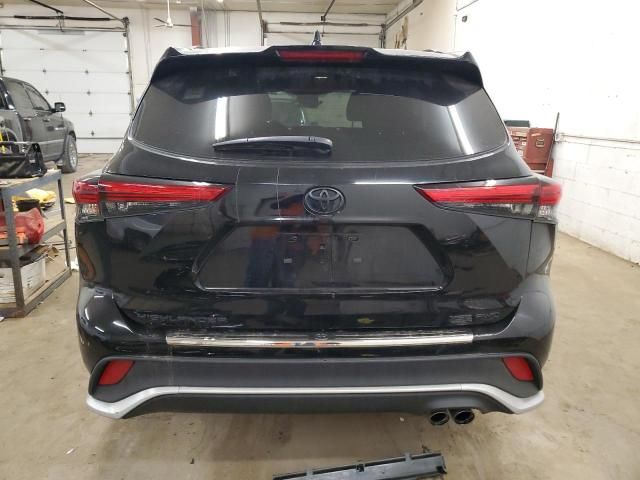 2022 Toyota Highlander XSE