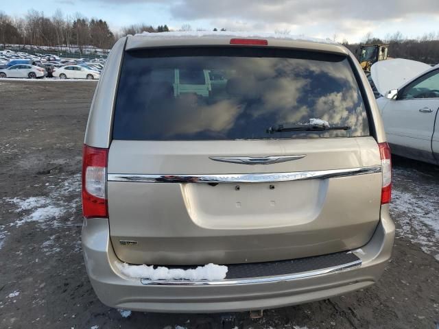 2014 Chrysler Town & Country Touring