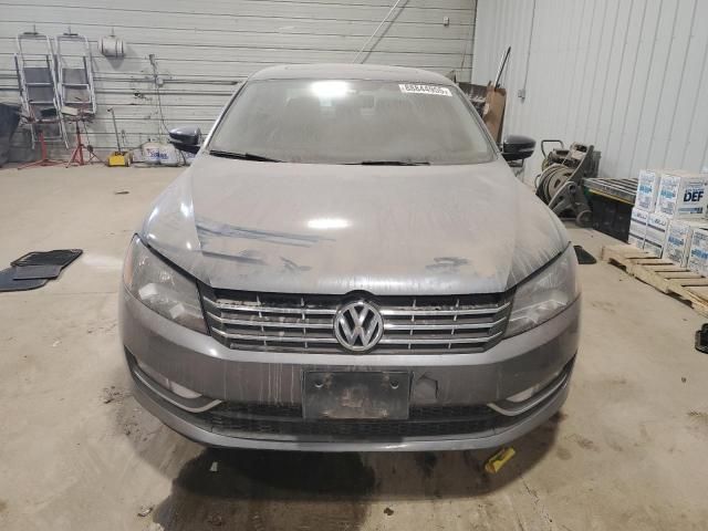 2014 Volkswagen Passat SEL