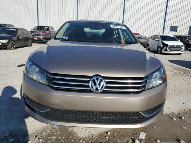 2015 Volkswagen Passat SE