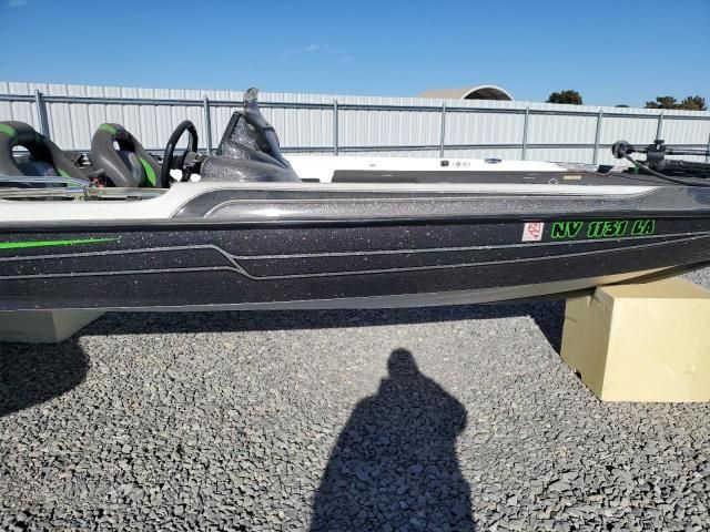 2014 Basstracker Boat