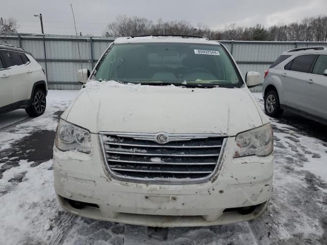 2010 Chrysler Town & Country Touring