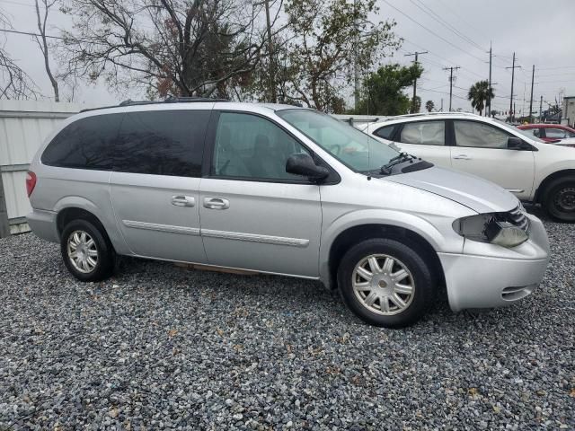 2005 Chrysler Town & Country Touring