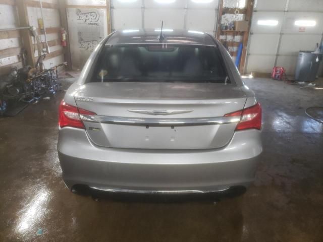 2013 Chrysler 200 Touring