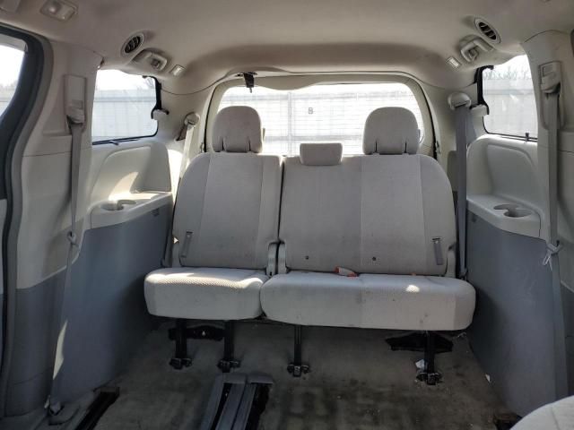 2012 Toyota Sienna LE