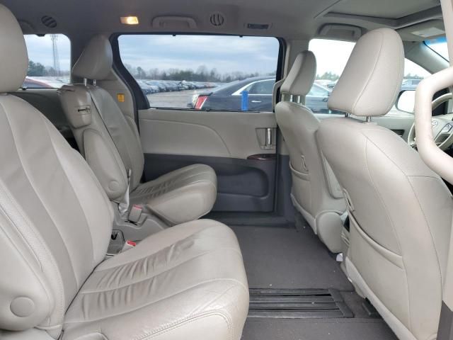 2013 Toyota Sienna XLE