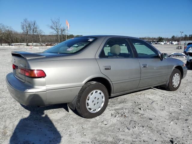 1999 Toyota Camry LE