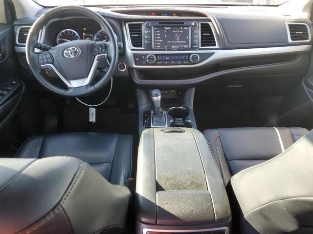 2018 Toyota Highlander SE