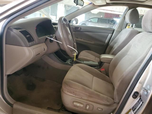 2004 Toyota Camry LE