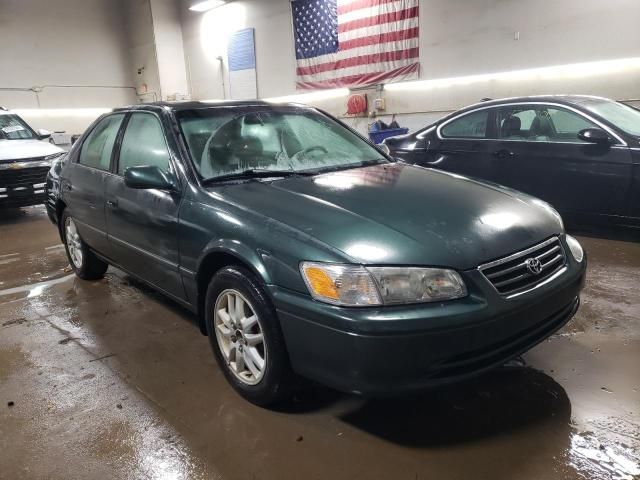 2001 Toyota Camry LE