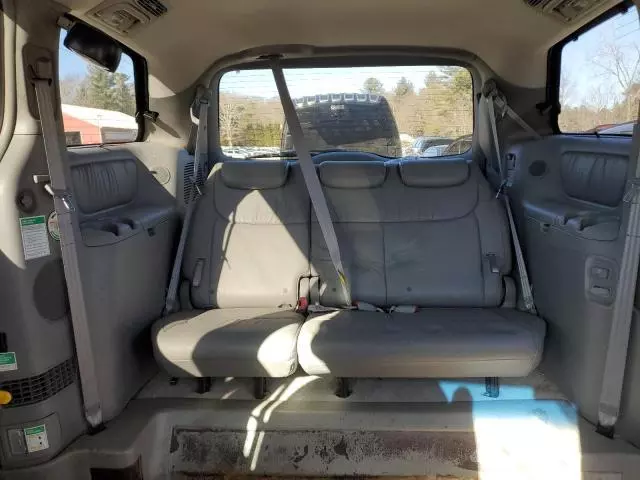 2006 Toyota Sienna XLE