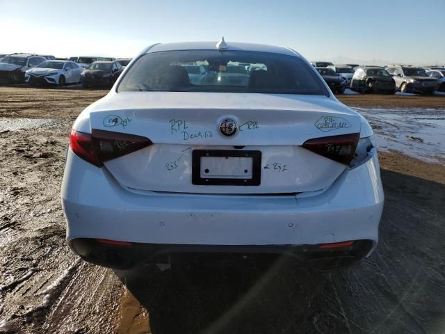 2017 Alfa Romeo Giulia TI Q4