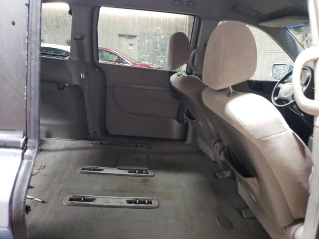 2006 KIA Sedona EX