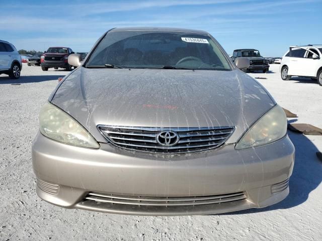 2005 Toyota Camry LE