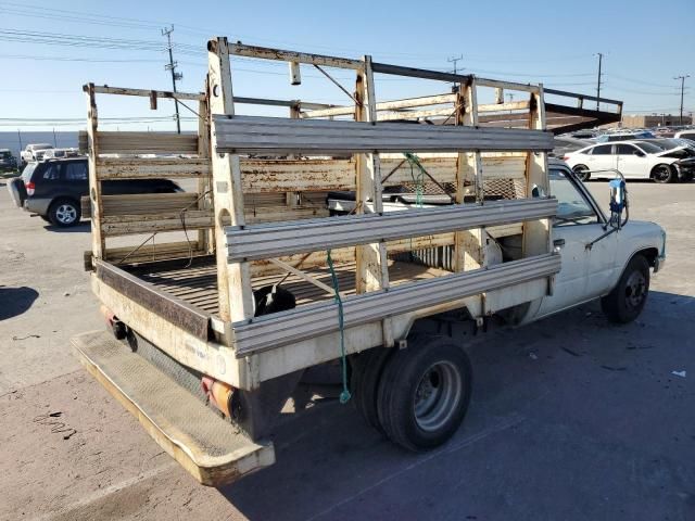 1987 Toyota Pickup Cab Chassis RN55