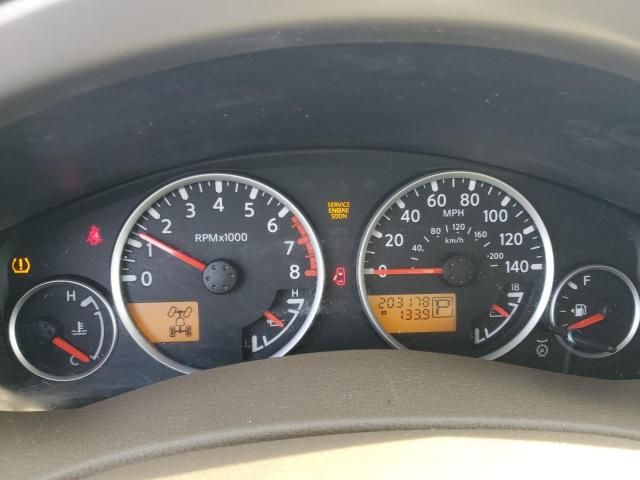 2005 Nissan Pathfinder LE