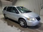 2006 Chrysler Town & Country LX