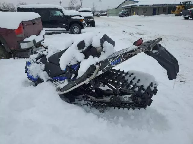 2017 Polaris Snowmobile