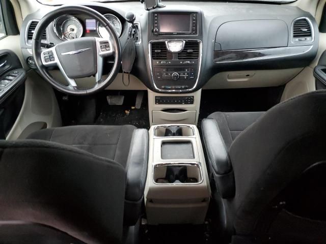 2012 Chrysler Town & Country Touring