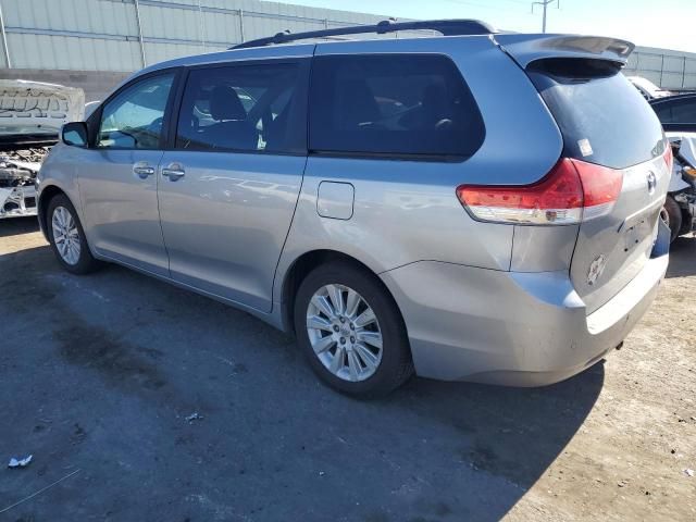 2013 Toyota Sienna XLE