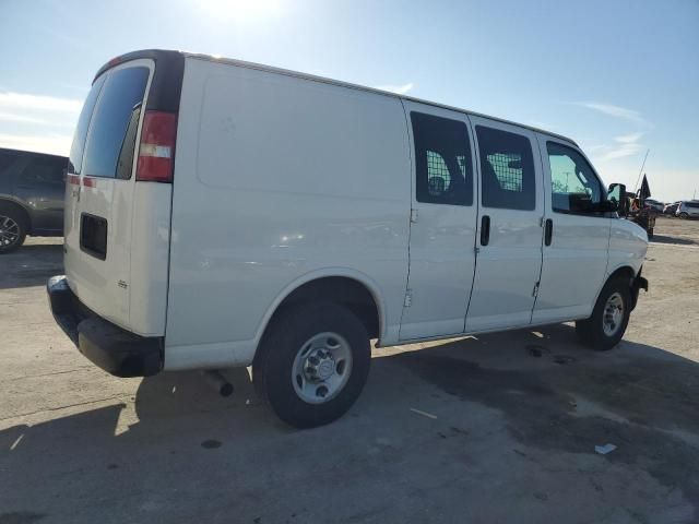 2017 Chevrolet Express G2500